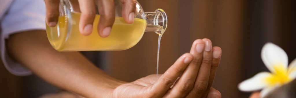 Natural Body Oils for Healthy Skin and Better Fragrance Performance