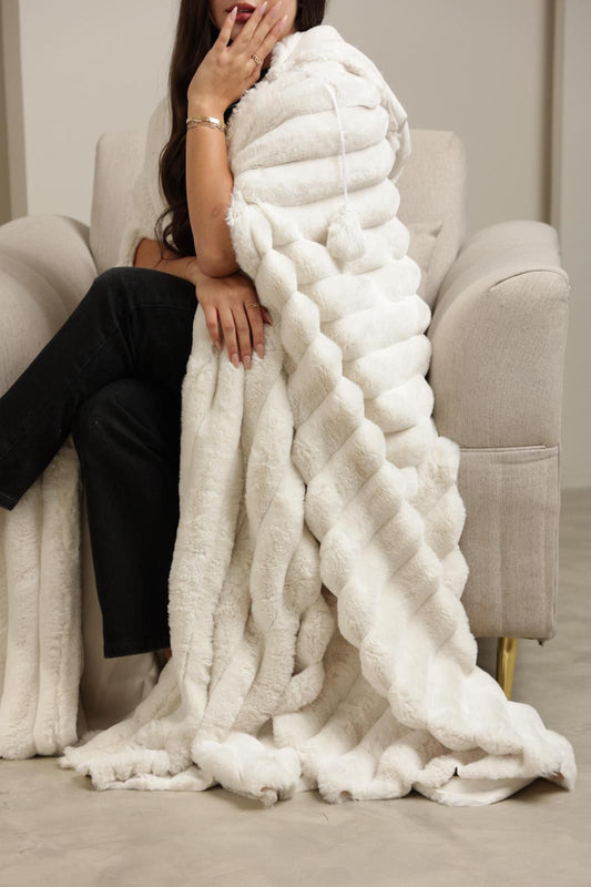 Snow Pearl Coat - Winter Royal Farwa in Snow Pearl