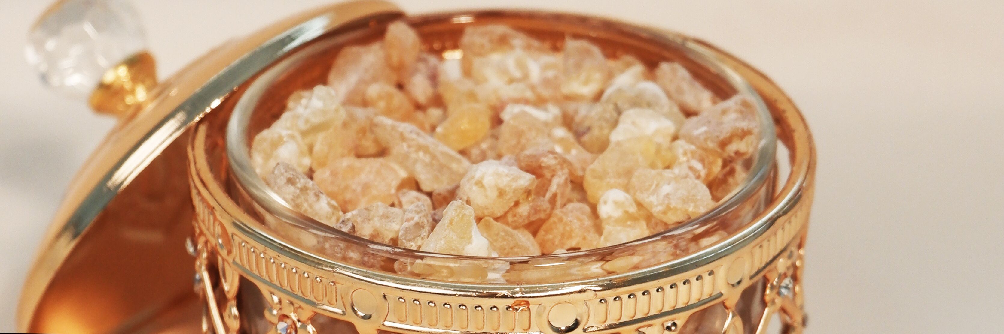 Five Benefits of Luban (Chewing Gum) - Frankincense
